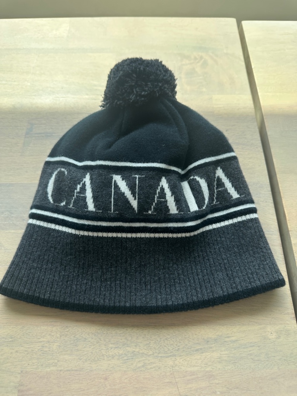 Black 'CANADA' Pom Pom Beanie